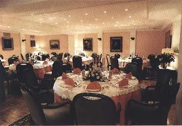 Schoekel's Und Restaurant فندق 3*