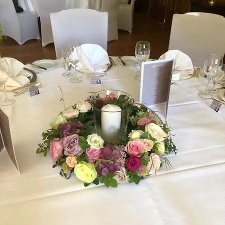 فندق Schoekel's Und Restaurant 3*