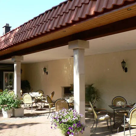 Schoekel's Und Restaurant التزه