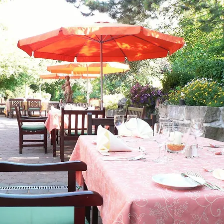 فندق Schoekel's Und Restaurant التزه