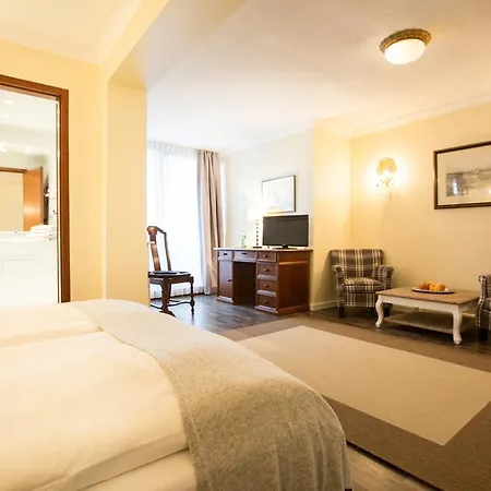 斯赫克尔酒店加餐厅 酒店