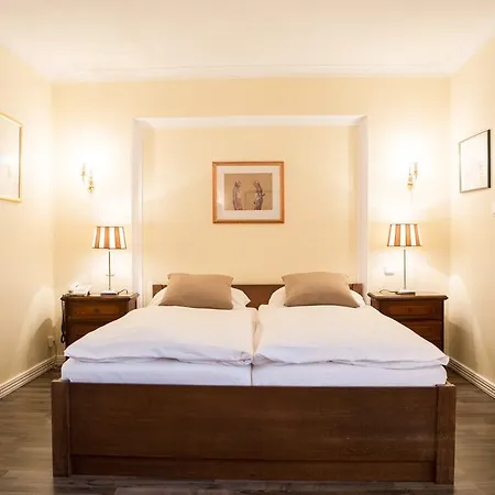 Schoekel's Und Restaurant 3*