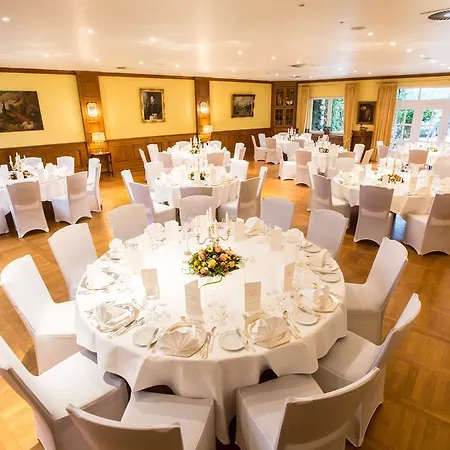 فندق Schoekel's Und Restaurant 3*